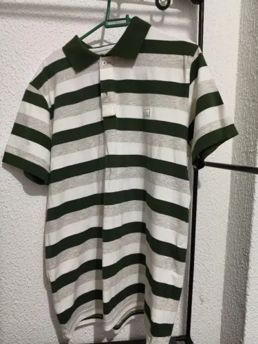 Camisas semi novas