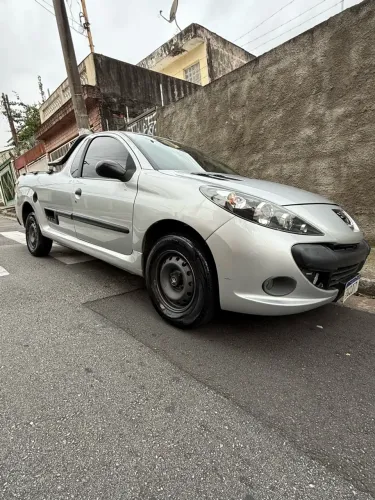 Peugeot Hoggar X-line 1.4 Flex 8V 2P 2012