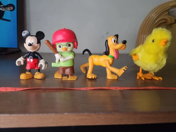 Bonecos Mega Blocks | Disney| Galinho Chicken Little