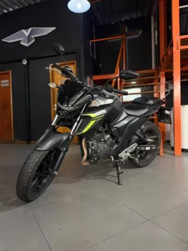 YAMAHA FZ25 FAZER 2024