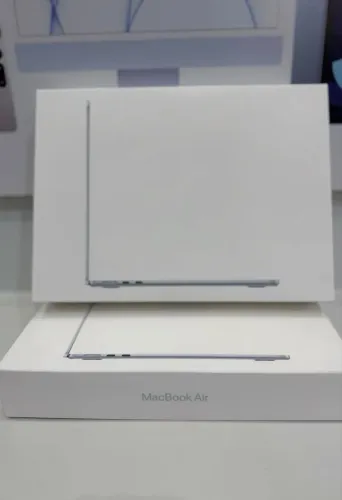 MacBook Air M5 16RAM 612GB SSD (15 Polegadas ) Skyblue