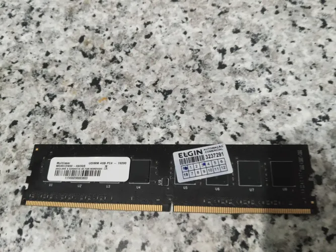 Memória ram ddr4 4 gb Elgin, troco por Ryzen 3200g e pago diferença