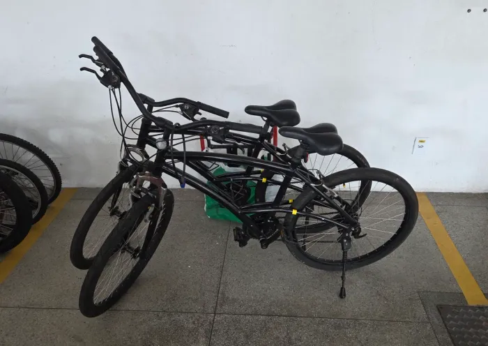 02 Bicicletas Caloi Confort + rack