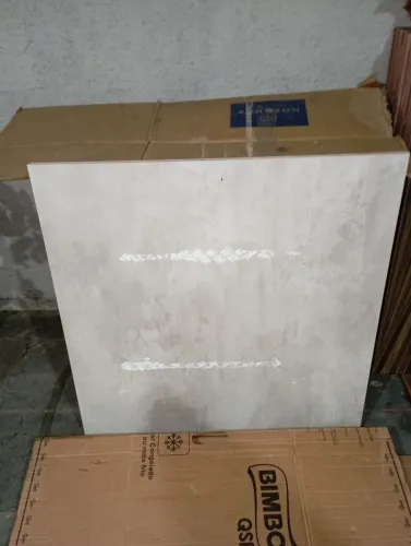 Azulejo cerâmico ( 37 peças ) 20 M2 cinza claro