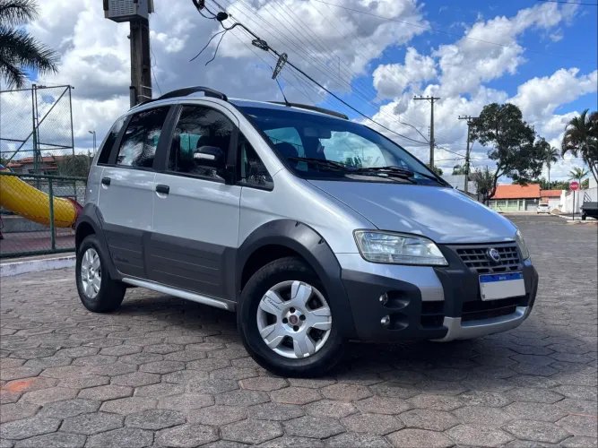 Fiat Idea Advent./ Adv.locker 1.8 MPI Flex 5P 2010