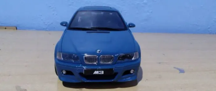 miniatura 1/18 BMW E46 M3 AUTOart