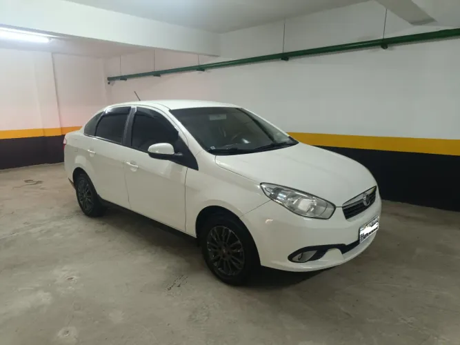 Fiat Grand Siena Tetrafuel 1.4 EVO F. Flex 8V 2016
