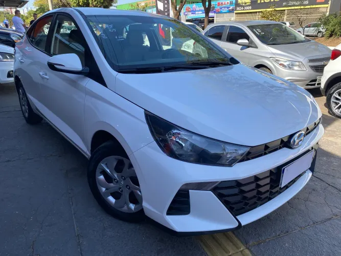 Hyundai HB20S Comfort Plus 1.0 Flex 12V Mec. 2025