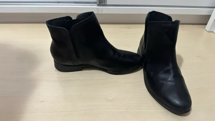 Bota Preta Feminina - Pouco Usada