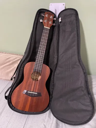 Ukulele - Tagima 23-K