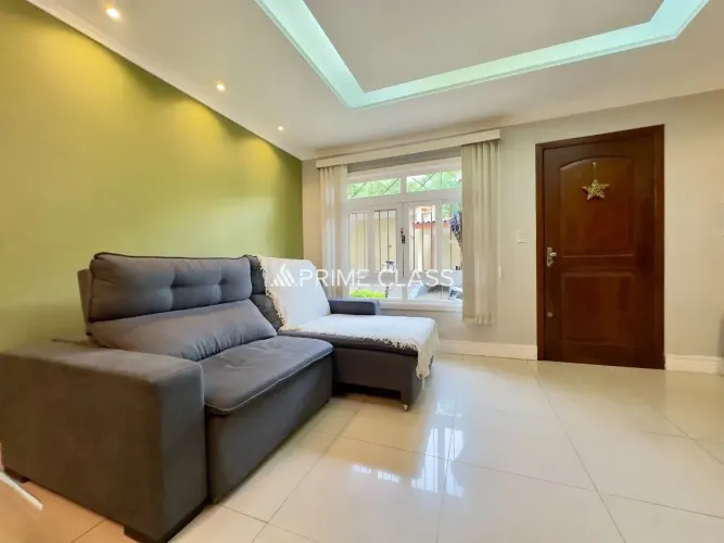 Casa com 2 dormitórios e sótão com home office - Bairro Nossa Senhora das Graças, Canoas/ 