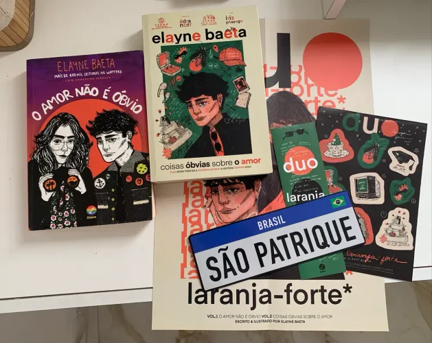 Livros o amor não é óbvio+ coisas óbvias sobre o amor com brindes de pré venda