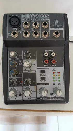 Mesa de som
