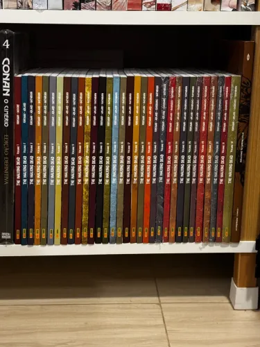 The Walking Dead - Série COMPLETA 32 Volumes (alguns lacrados)