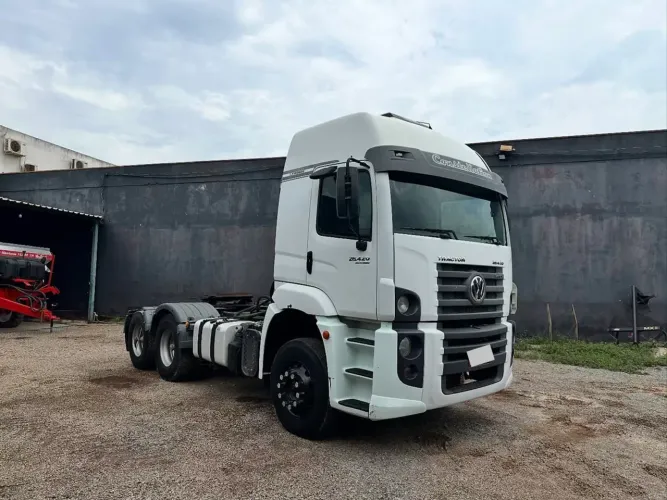 Vw TRACTOR 26-420 6x4 | FINANCIAMENTO | ENTRADA + PARCELAS