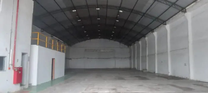 GALPÃO P/ LOCAÇÃO MED. 1000 M2 COROADO PRÓX. AO DISTRITO INDUSTRIAL C/ AVCB E HABITE SE T