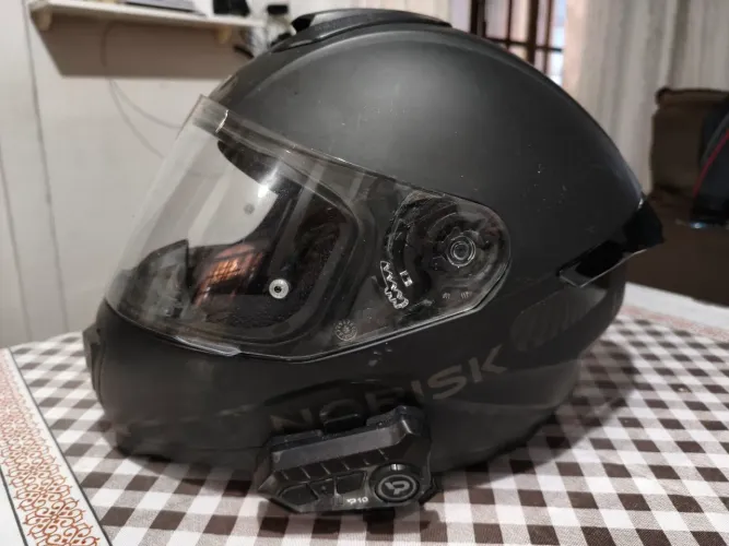 Vendo capacete norisk razor