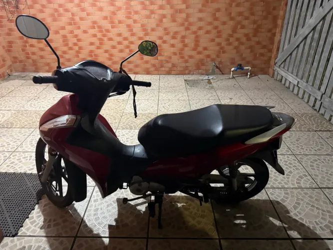 Honda Biz em estado de zero