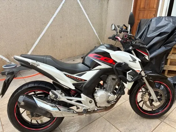 Honda twister 250
