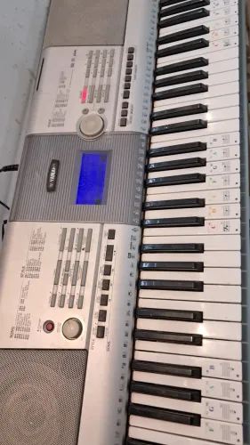 Teclado Yamaha