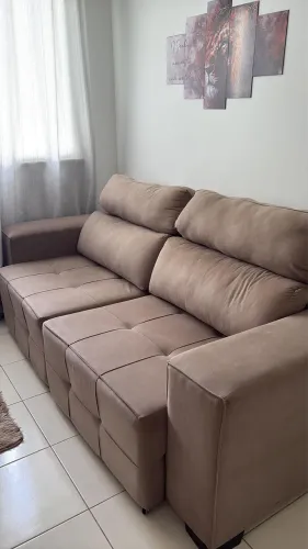 Sofá retrátil novo 