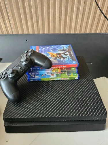 PlayStation 4 Slim 500G - 3 Jogos - Preço Top