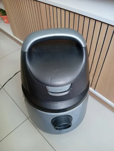 Aspirador de pó e Água Eletrolux em perfeito estado