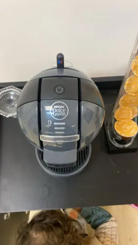 Cafeteira Dolce Gusto Nescafé