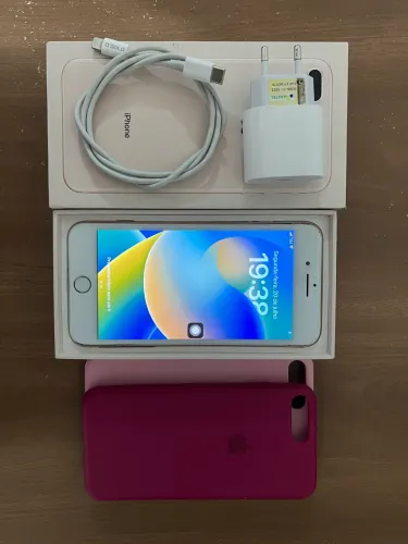 iPhone 8 Plus 64 gigas