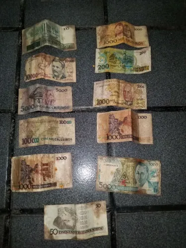 Vendo cédulas antigas para colecionador 