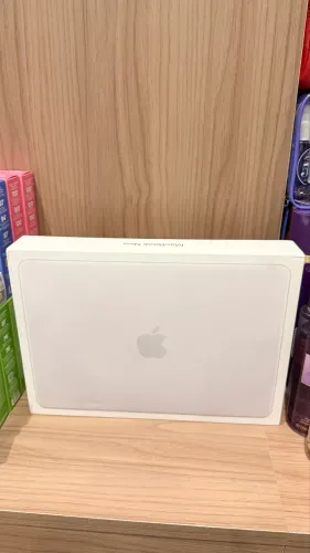 MacBook Neo 13? 8gb ram 512ssd a3404 LACRADO