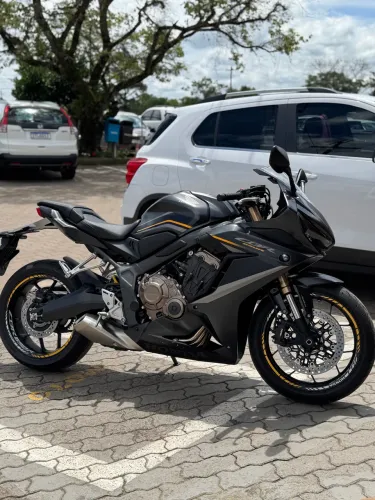 CBR 650r 