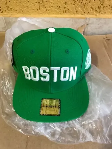 BONÉ YOUNG MONEY - BOSTON