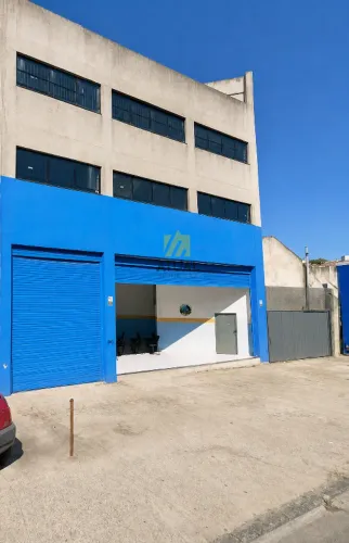 Salão comercial para locação na Estrada do MBoi Mirim