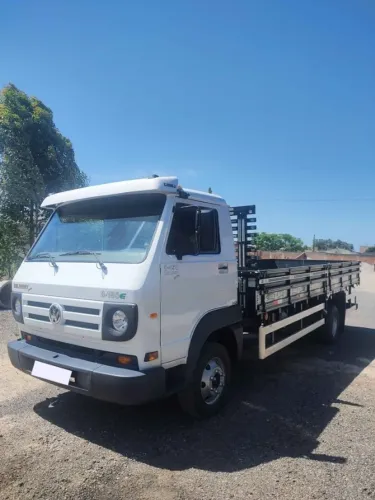 Vw delivery 8150 carroceria 2010