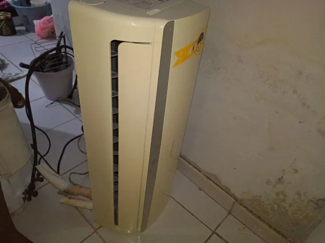 Ar-Condicionado Springer Carrier, modelo 38KCO12S5 / 42FNCA12S5 ?