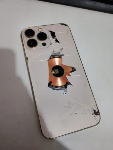 iPhone 13 PRO Max Retirada de Pecas
