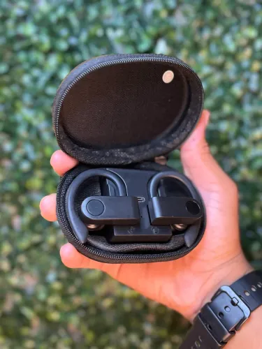 Fone Esportivo Até 8h de Bateria! Estojo Couro