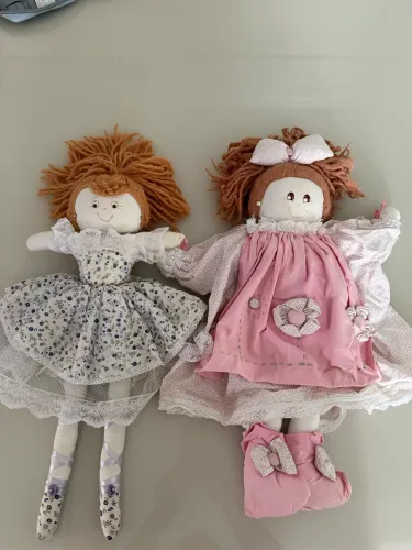 2 bonecas de pano 