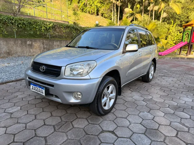 Toyota RAV4 2.0 4X4 16V Aut. 2004