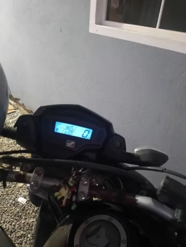 Vendo ou troco por carro