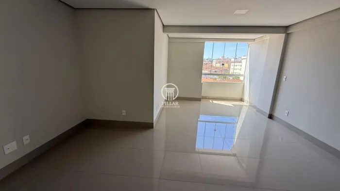APARTAMENTO À VENDA NO BAIRRO SÃO JOSÉ MONTES CLAROS/MG