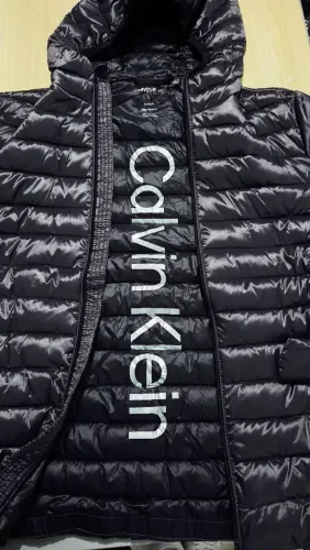Casaco Jaqueta Calvin Klein Matelassê com Capuz Novo Tam G