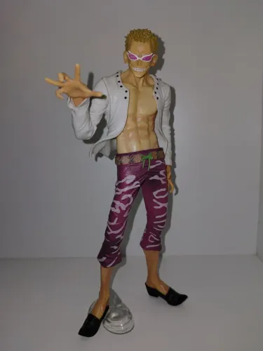 Action figure One piece Doflamingo
