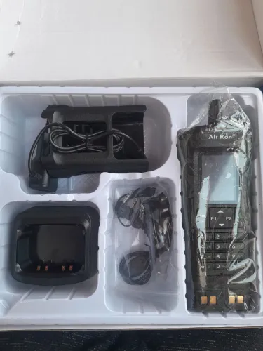 Rádio Ali Ron Uv-32 Bluetooth Gps 10w Programável 999 Canais