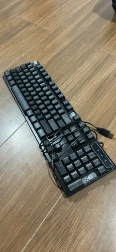 Teclado, mouse e headseat