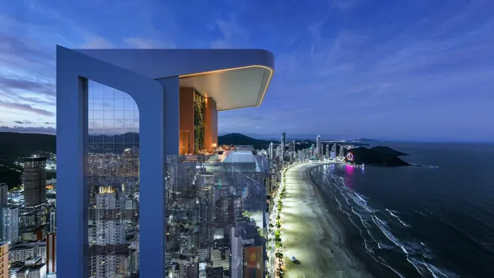 Penthouse à venda sendo 6 suítes, 410.0 m² por - R$ 38.609.000,00 - Centro - Bal. Camboriú