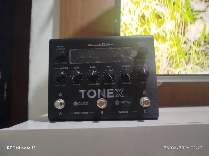 Tonex pedal