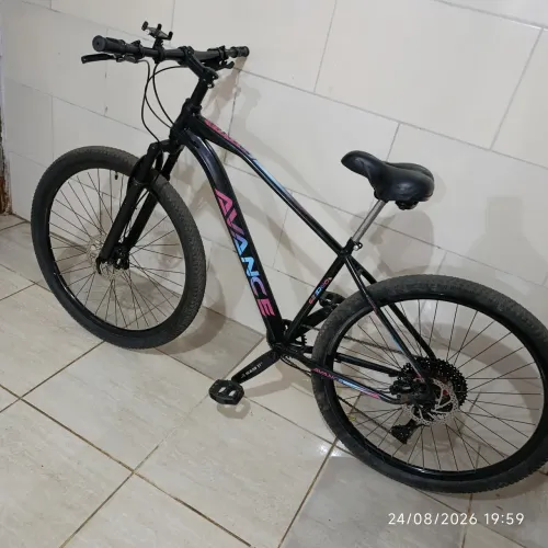 Vendo Bicicleta Avance aro 29