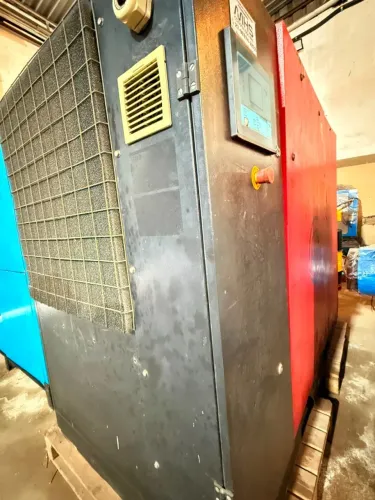 Compressor de ar Chicago CPVS60 380v 2014